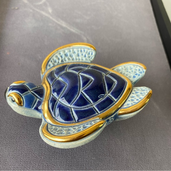 De Rosa Rinconada Adult Carey Sea Turtle #F129 Ceramic Figurine Gold Accents - Picture 6 of 7